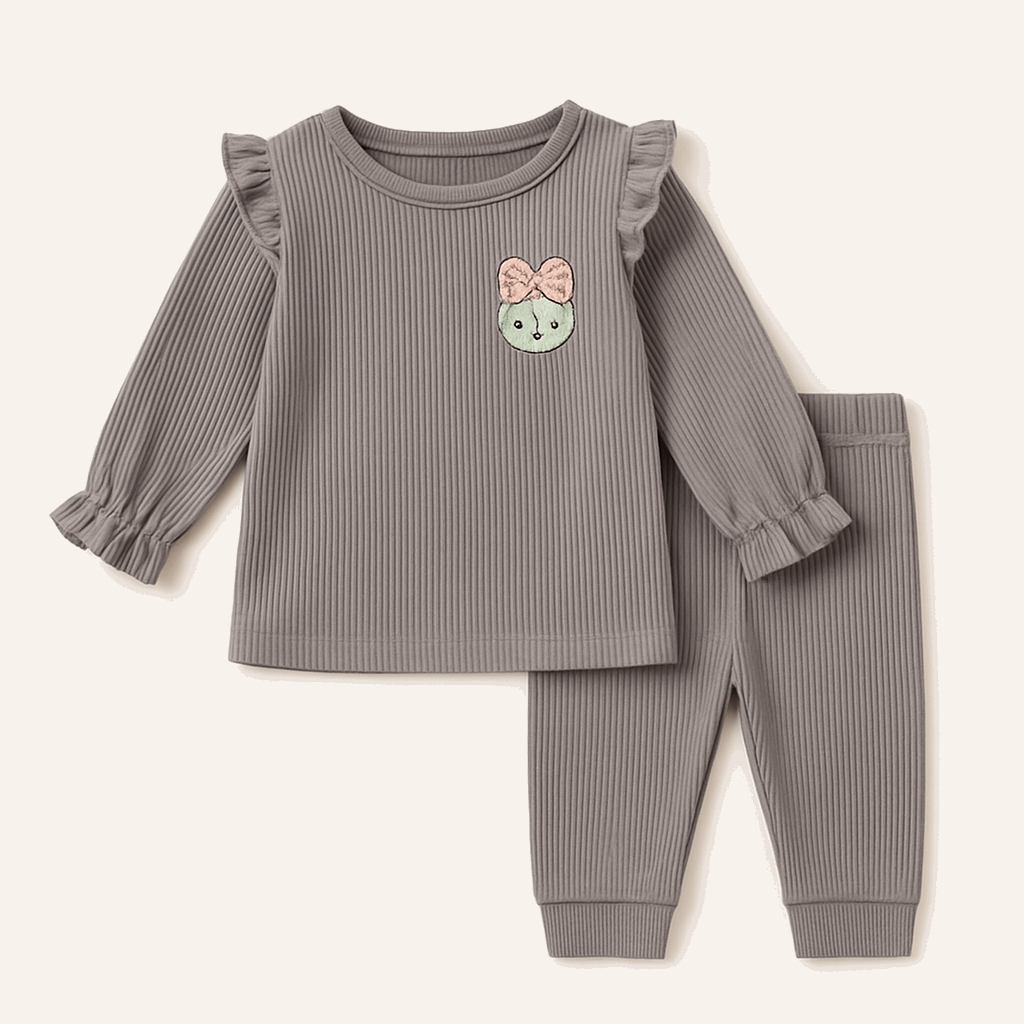 Girls ribbed pajama set with ruffle sleeves and cute bear patch on top – front view

