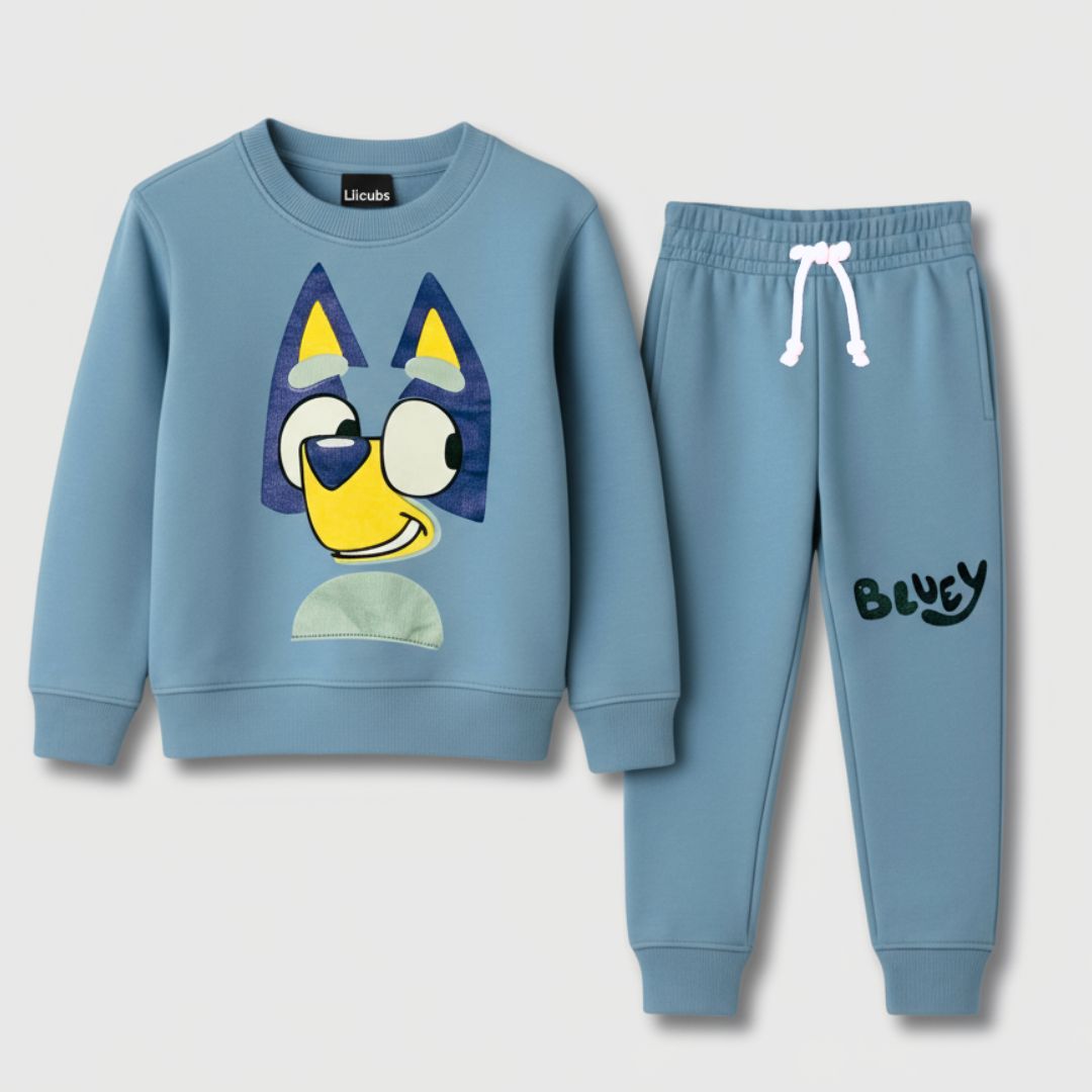 💙 “Playful Blue Fleece Tracksuit for Little Explorers 🌟”